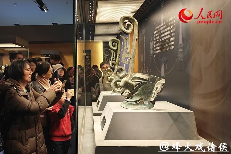 “双星”闪耀 三星堆—金沙遗址古蜀文明展在国博开幕 “双星”闪耀 三星堆—金沙遗址古蜀文明展在国博开幕